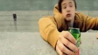 Reklama napoju mountain dew z chuckiem norrisem