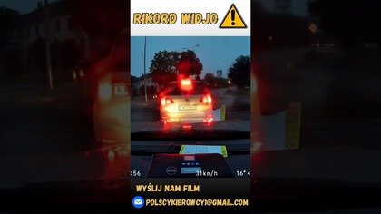 Najechanie na tył pojazdu na rondzie #shorts #rikordwidjo #polscykierowcy #dashcam #polska