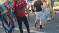 LiveLeak - Man confronted for wearing Che Guevara shirt at gay pride festival