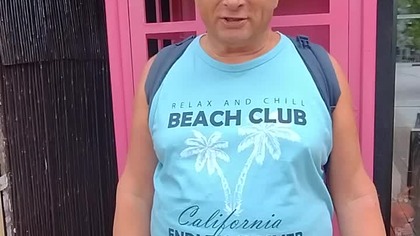Budka telefoniczna bez telefonu - Gracjan Roztocki