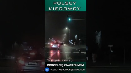 Baran skręca ze środkowego pasa w lewo #polscykierowcy #policja #polska #shorts