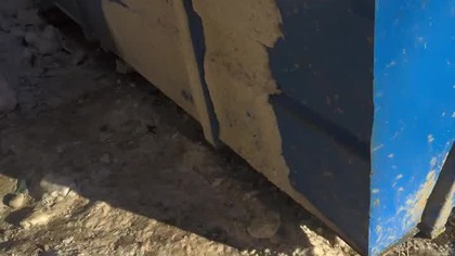 Zobacz ile gruzu z łazienki...  POV: tak budowlańcy nie szczędzili materiałów w PRL-u.