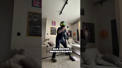KIEDY ROZŁADUJĄ CI SIĘ SŁUCHAWKI, ALE JESTEŚ MOTOCYKLISTĄ