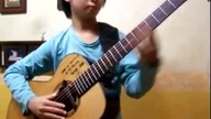 5 latek gra na gitarze Mission impossible