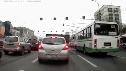 Co jest z tym samochodem?