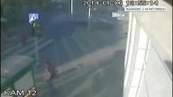 Rozpędzony tramwaj w Łodzi (zapis z monitoringu)