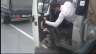 Że bez opony?