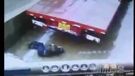Drastyczne!!! wypadek śmiertelny przy cofaniu ciężarówką