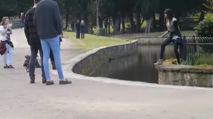Mistrzowski skok nad wodą