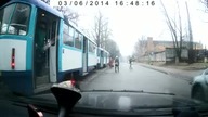 A z tramwajki wysiadam tak!