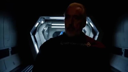 gwiezdne wojny dooku i palpatine rozmawiają przed anakinem i obi wanem ratującymi palpatinea