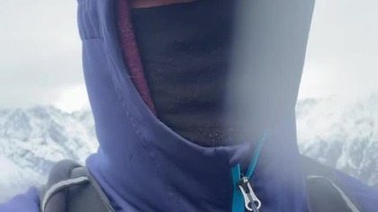 Trekking wokół Kazbegi - warunki majowe i napotkany pieseł kaukaski.