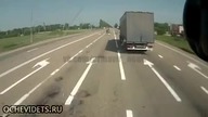Bezmyślny kierowca osob&oacute;wki