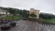 Podczas parady rozjechali żołnierza