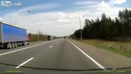 Zasnął za kierownicą