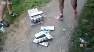 Jak dziewczyny z Rosji kradną w sklepie