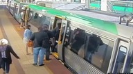 Uwięziony mężczyzna w Australijskim metrze