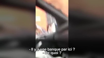 Przepraszam, kt&oacute;rędy do banku?