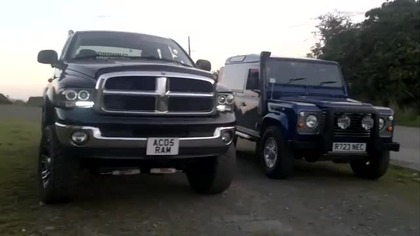 Przeciąganie liny - Land rover vs Ram