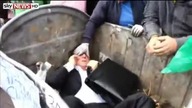 Wicepremier Ukrainy Witalij Zhuravsky w śmietniku