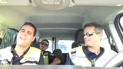"Le lion est mort ce soir'' w wykonaniu        