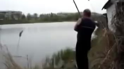 Życie prawdziwego wędkarza potrafi być irytujące