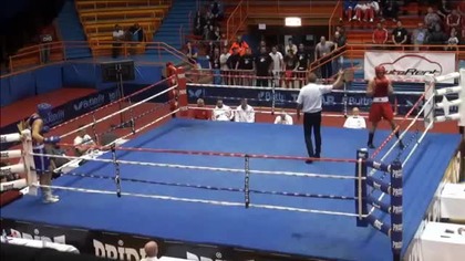 Bokser atakuje sędziego po werdykcie!