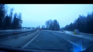 Rozmowa przez telefon+sliska jezdnia