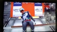 Dziwna sytuacja podczas skok&oacute;w