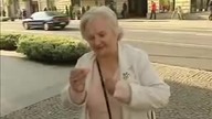 Agresywna moherowa babcia 