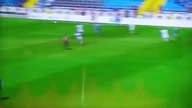 Nieprawdopodobna przewrotka i    czerwona kartka za obsceniczne gesty