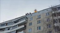 Szalony rosyjski skoczek - Widok z ziemi