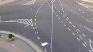 Wypadek Legnica Pirat drogowy jadący bmw parkuje na latarni przy ul Libana