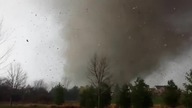 Dramatyczne nagranie z przejścia tornada