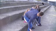 Bosky konfident dalej w akcji