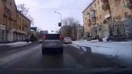 Poślizgnął się na lodzie 