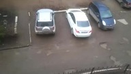 6 minut morderczej walki na parkingu