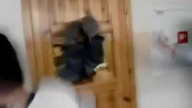 Chomik robi zakupy w sklepiku szkolnym