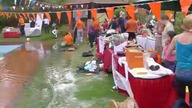 Basen w Nepalu podczas trzęsienia ziemi