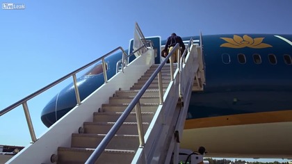  Boeing 787-9 Dreamliner