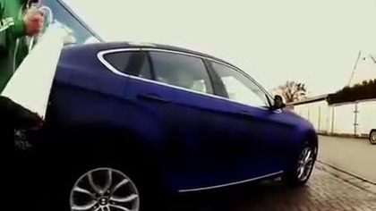 Bmw pomalowane termoaktywną farbą 