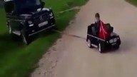 Chłopiec Pomaga Tacie