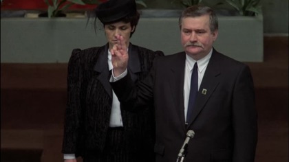 Polska Kronika Filmowa nr 2 z 1991 r.  &ndash; Pierwszy dzień prezydenta