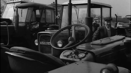 Polska Kronika Filmowa nr 14 z 1991 r.  &ndash; W poprzek drogi, Nie jem żeby jeść, Trawa mowa, Magowie i mistycy