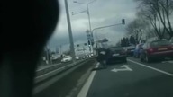  Trafił kozak na kozaka! Konkretna napie*dalanka na polskiej drodze!