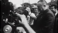 Polska Kronika Filmowa nr 38 z 1990 r.  – Za dużo rąk, Towar na składzie, Most przyjaźni