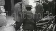 (18+) Czym poza biciem Żyd&oacute;w trudziła się żydowska policja w getcie? Niewygodna prawda [film 