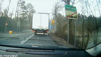 Kierowcy TIRów ignorują zakaz wjazdu.  Mieszkańcy domagają się reakcji