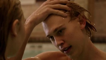 Pamiętniki Carrie - The. Carrie. Diaries. S01E01
