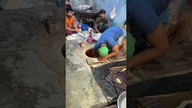 Piotr Polo Przywarski w Indiach na street food